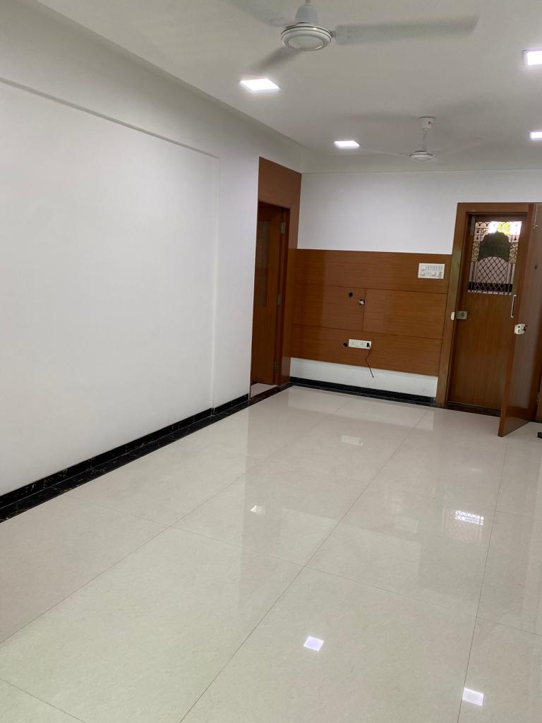 2 BHK Semi Furnished in Apsara Cosmopolitan , Bandra West